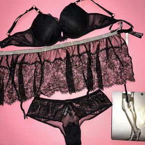 Victoria's Secret 36C,36DD,36DDD BRA SET+M/L garter skirt BLACK lace SHINE STRAP